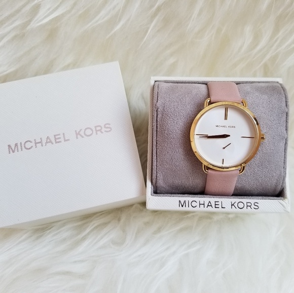 💥SOLD💥 Michael Kors Portia Rose Gold Pink Watch - Picture 3 of 8